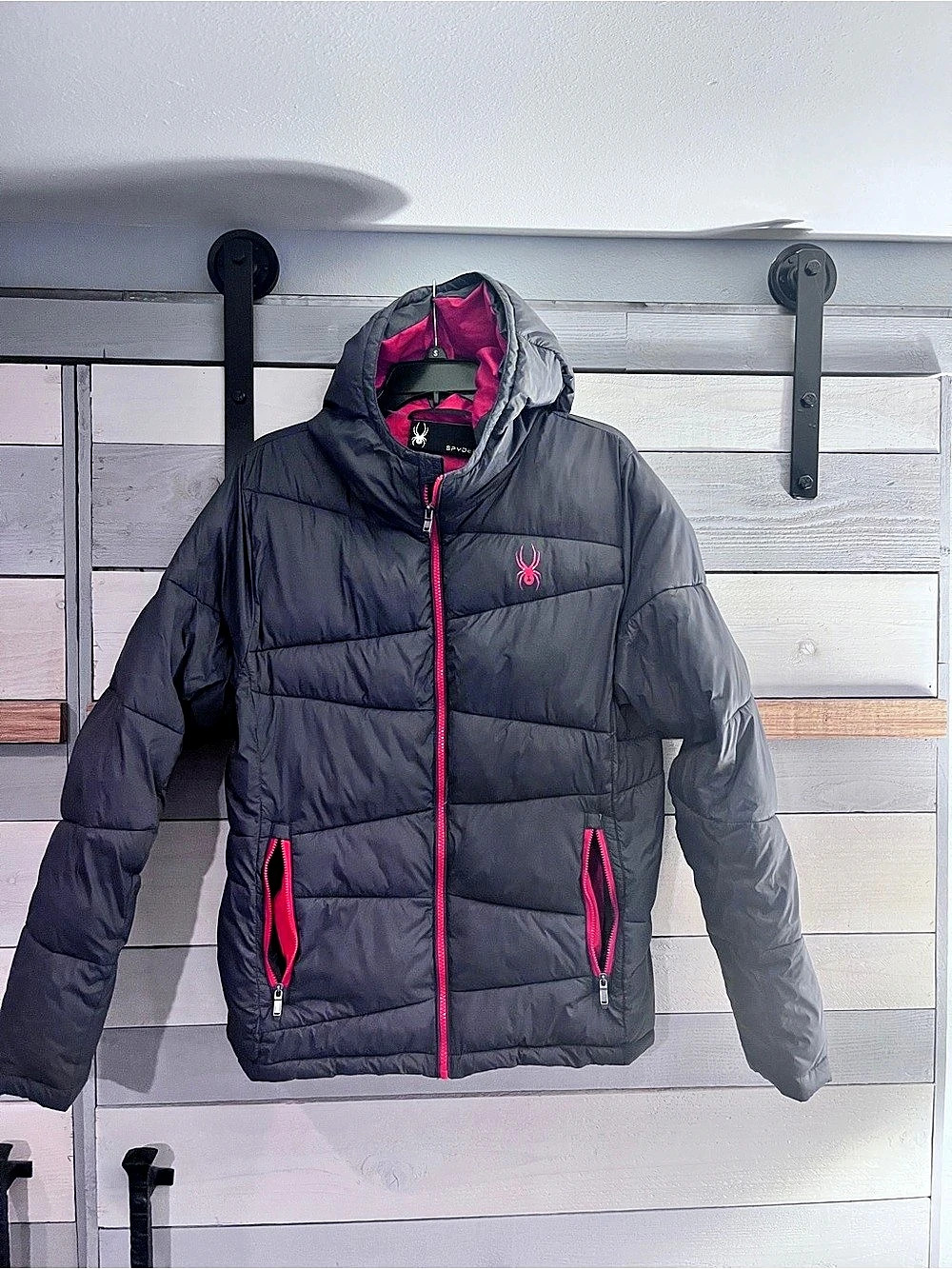 Spyder Puffer Jacket Grey & Red Small
